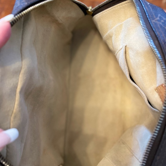 Louis Vuitton Manhattan Top Handle Vintage Authentic - Picture 9 of 16